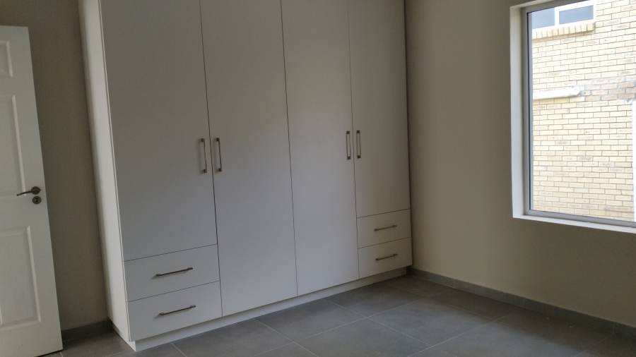 To Let 2 Bedroom Property for Rent in Paradise Beach Eastern Cape